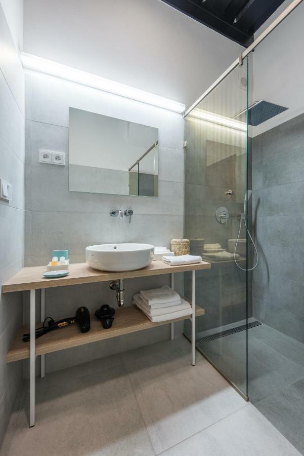 Fancy Apartments By Prague Castle Exterior photo